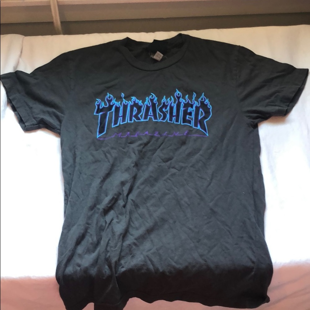Grey Thrasher T-shirt.